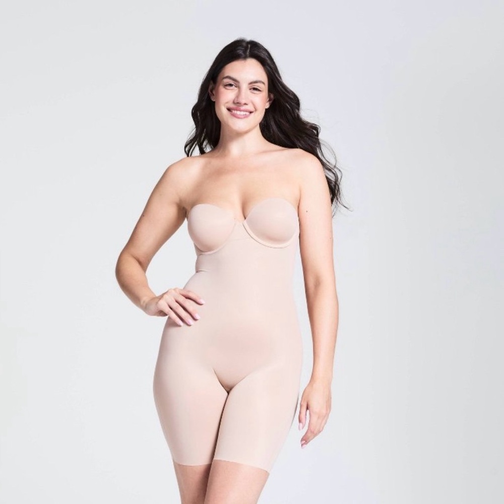 Assets by Spanx Strapless Shapewear Bodysuit Mid-Thigh Nude XL Smoothing Shaper